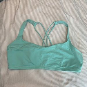 Lululemon Turquoise sports bra :)